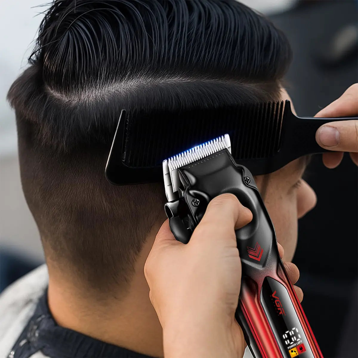 VGR V-656 Professional Hair Clipper for Men – Ceramic & Stainless Steel Blades